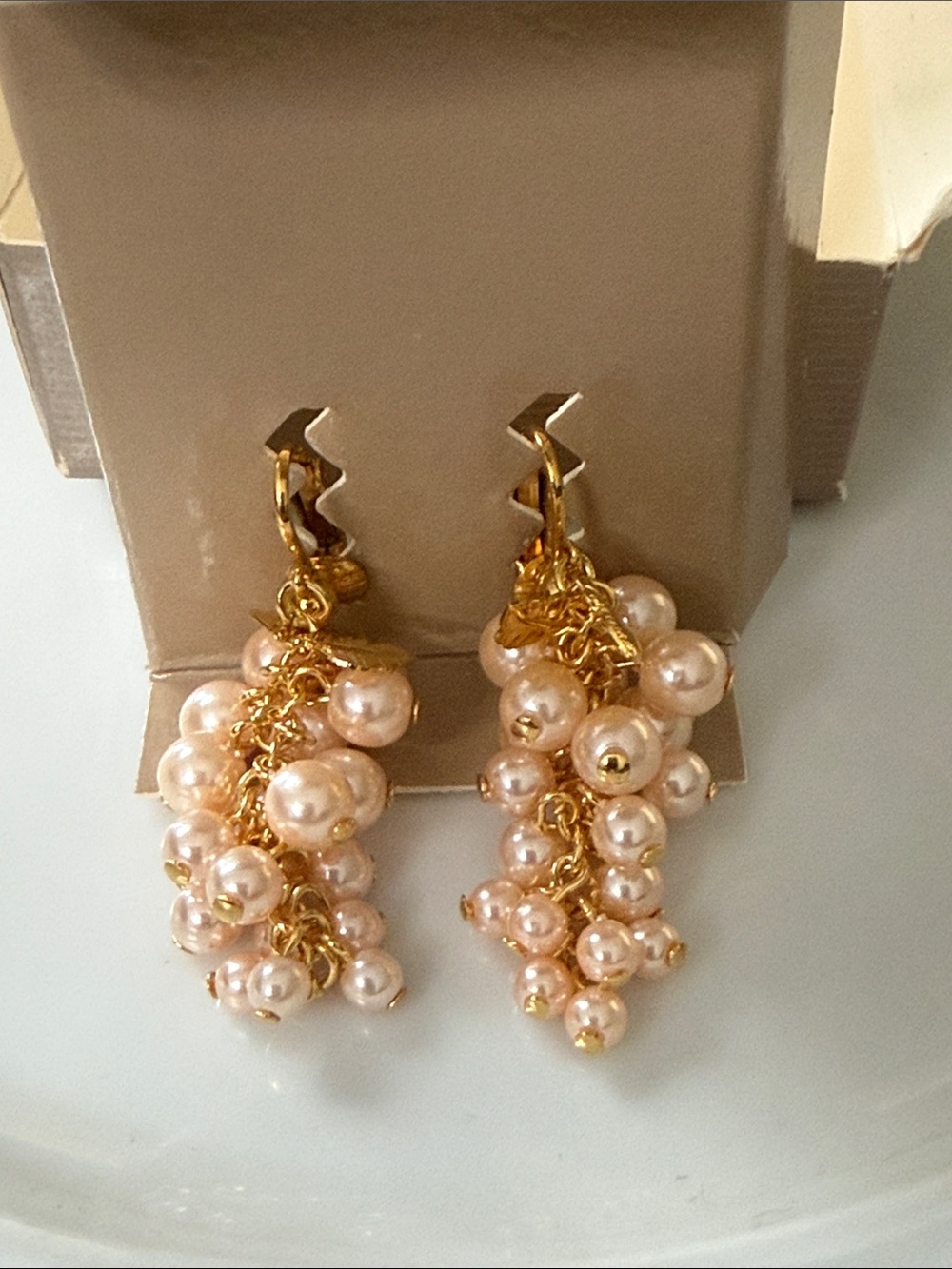 Vintage AVON peachy pink Beaded Hanging Grape Cluster Earrings with Leaf Charms